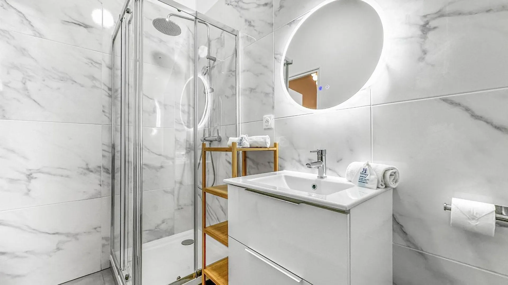 Apartment Homey Zen - Joli Studio/Proche Vitam Parc Viry  France